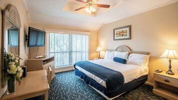 2 slaapkamers, een bureau, een strijkplank/strijkijzer, gratis wifi