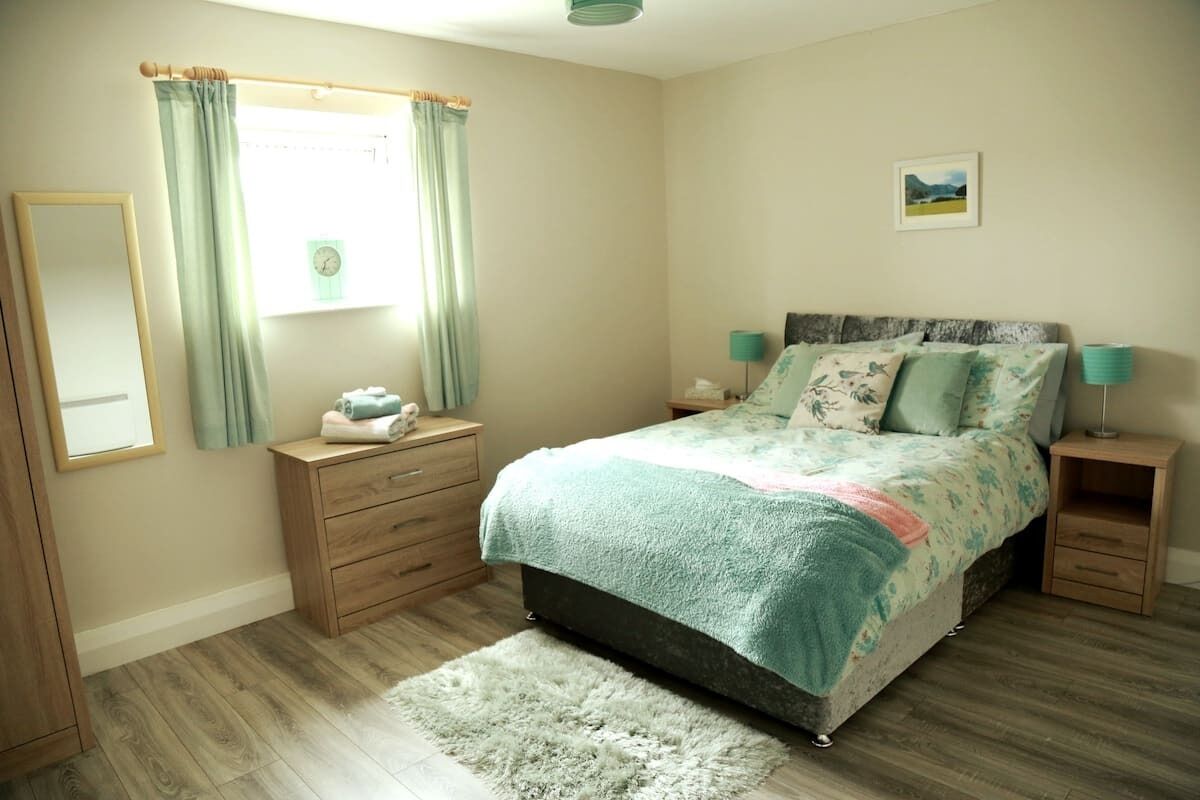 2 chambres, fer et planche à repasser, Wi-Fi gratuit, draps fournis