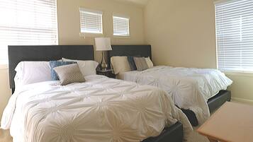 Comfort House, 4 Bedrooms | 4 bedrooms, free WiFi, bed sheets