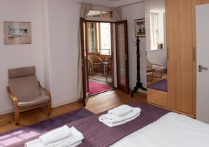 2 Schlafzimmer, Bügeleisen/Bügelbrett, Reisekinderbett, kostenloses WLAN