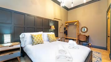 1 bedroom, hypo-allergenic bedding, iron/ironing board, free WiFi