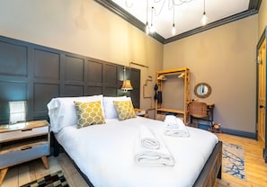 1 bedroom, hypo-allergenic bedding, iron/ironing board, free WiFi