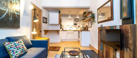 Smart TV, Netflix, streaming services