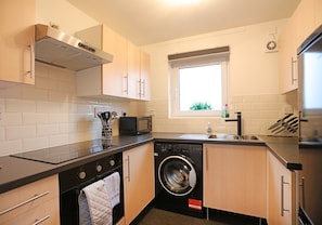 Fridge, microwave, oven, coffee/tea maker
