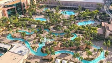 Piscine extérieure, piscine chauffée