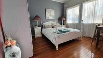 1 bedroom, desk, iron/ironing board, free WiFi