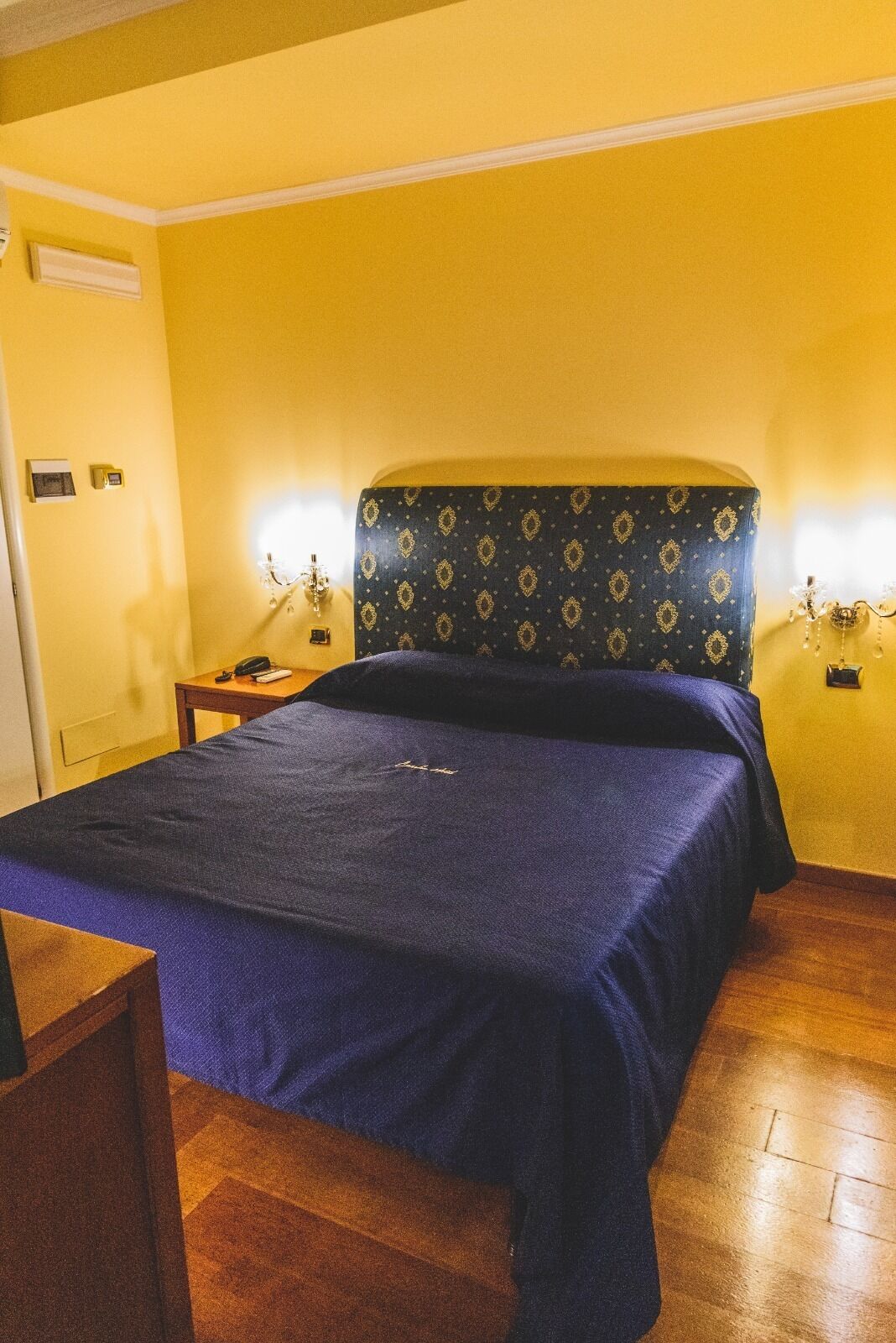 Photo - Canella Hotel