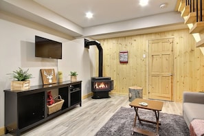 Living area - Le fier Chasseur - Bras-du-Nord Valley (Saint-Raymond)