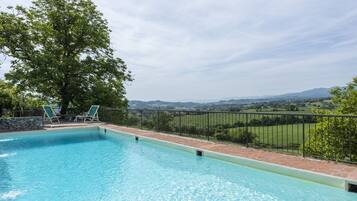 Piscina all'aperto