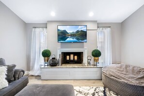 Interior - Luxury Heated Pool Oasis on Canal • Dock, Lanai & Close to Beaches (Cape Coral)