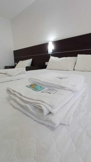 Standard Triple Room | Premium bedding, down duvets, Select Comfort beds, blackout curtains - Hotel Dinastía Boutique (Salta)