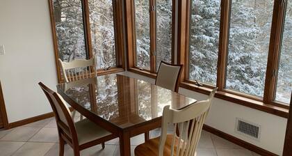 Beautiful Mountain House with amazing views 11min from Mountain Creek & Warwick