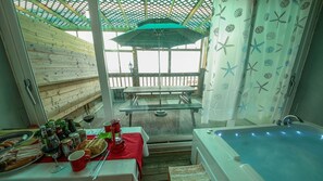 Basic Room, 1 Bedroom (Pink Modern (Spa)) | 1 bedroom, free WiFi - Ganghwa Seolleim Pension (Incheon)