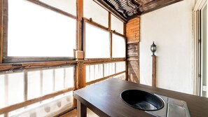 Basic Room, 1 Bedroom (Yellow Modern (Spa)) | 1 bedroom, free WiFi - Ganghwa Seolleim Pension (Incheon)