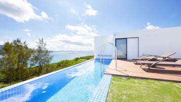 Alberca al aire libre