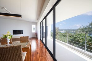 Living area - E-horizon Resort Premium SESOKO B (Motobu)