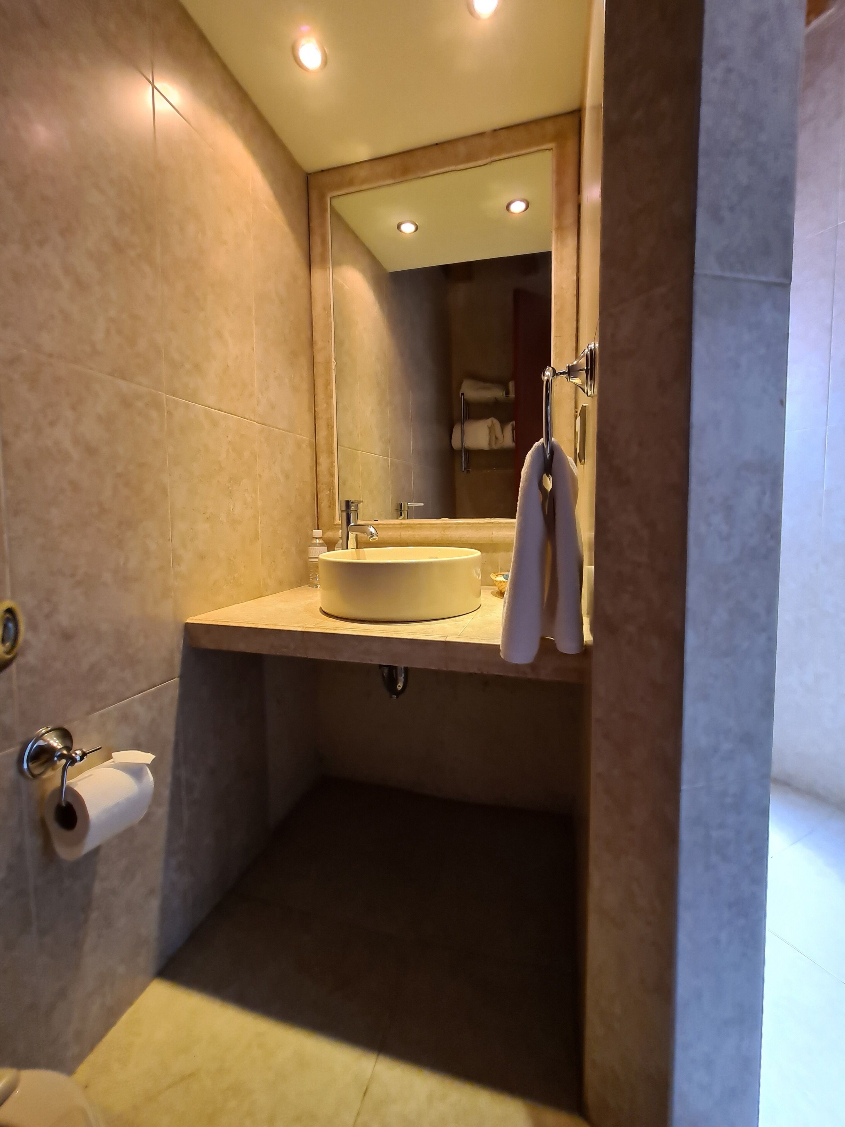 Vila Comfort | Kamar mandi | Shower, pengering rambut, handuk, dan sabun