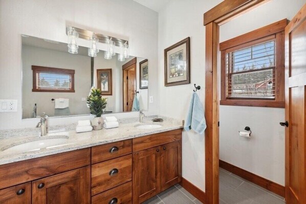 Unclassified image, 1 of 35, button - Absolutely Stunning Home w/Pool Table and Hot Tub (Kalispell)