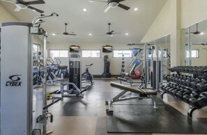 Fitness facility - HighTech Tranquil Rustic Oasis! (Cypress,Tx) (Houston)