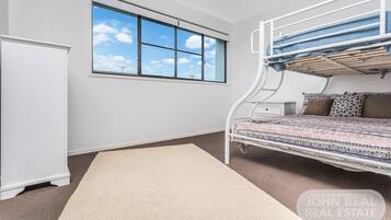 Family Apartment | 3 bedrooms, individually decorated, individually furnished, free WiFi