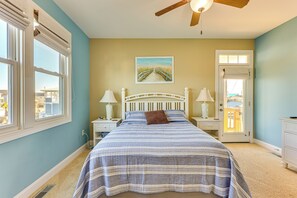 4 bedrooms, iron/ironing board, internet, bed sheets - Chic Surf City Retreat w/ Pool < 1 Block to Beach! (Surf City)