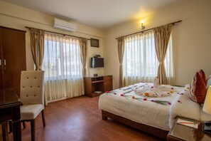 Super Deluxe Room | Minibar, desk, soundproofing, free WiFi - Siddhartha Boutique Hotel Boudha (Kathmandu)