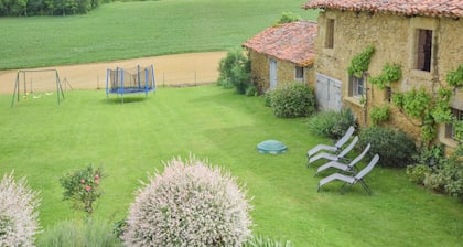 Quiet cottage private pool and views