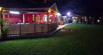 Edgewood Country Place