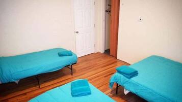 Business Room | Free WiFi