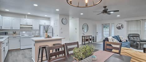 Fridge, microwave, stovetop, dishwasher