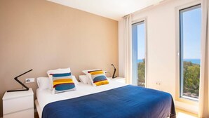 Unclassified image, 2 of 6, button - Amazing 1 bedroom apartment sea view (Barcelona)
