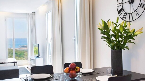 Unclassified image, 1 of 6, button - Amazing 1 bedroom apartment sea view (Barcelona)
