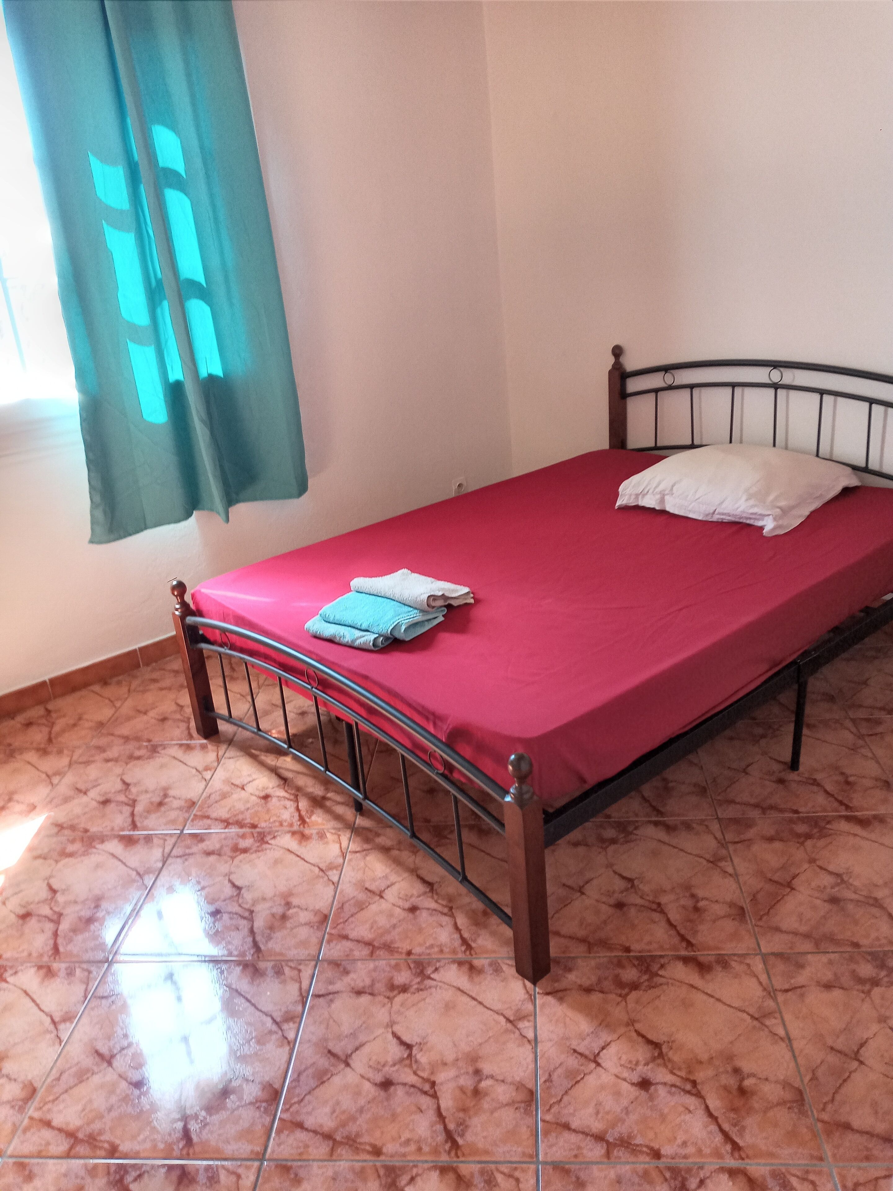 2 makuuhuonetta, ilmainen Wi-Fi