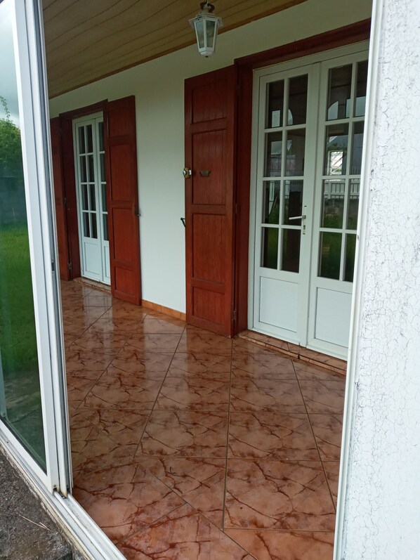 Exterior detail - 2 Bedroom Bed & breakfast in Sainte Suzanne (Sainte Suzanne)