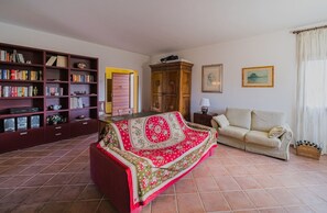 Interior - Fully detached Villa Doddy 6/9 beds near Barbarossa (Porto Azzurro)