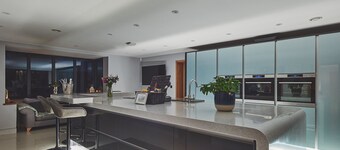 Woodland House - Luxury Cottages