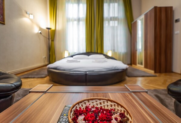 Cheminee Apartament | Free WiFi, bed sheets - Select City Center Apartments Braşov (Brasov)