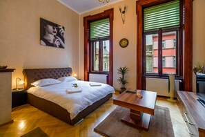 Arcade Studio | Free WiFi, bed sheets