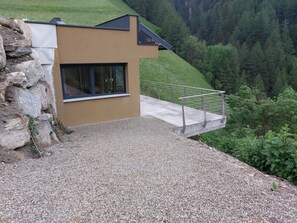 Luokittelematon kuva, 2 kautta 34, painike