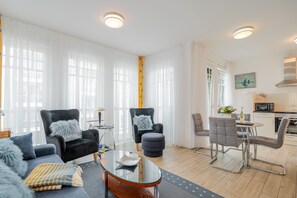 Fernseher, Kamin
