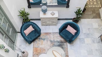 Àrea amb seients del vestíbul