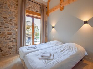 3 bedrooms, WiFi