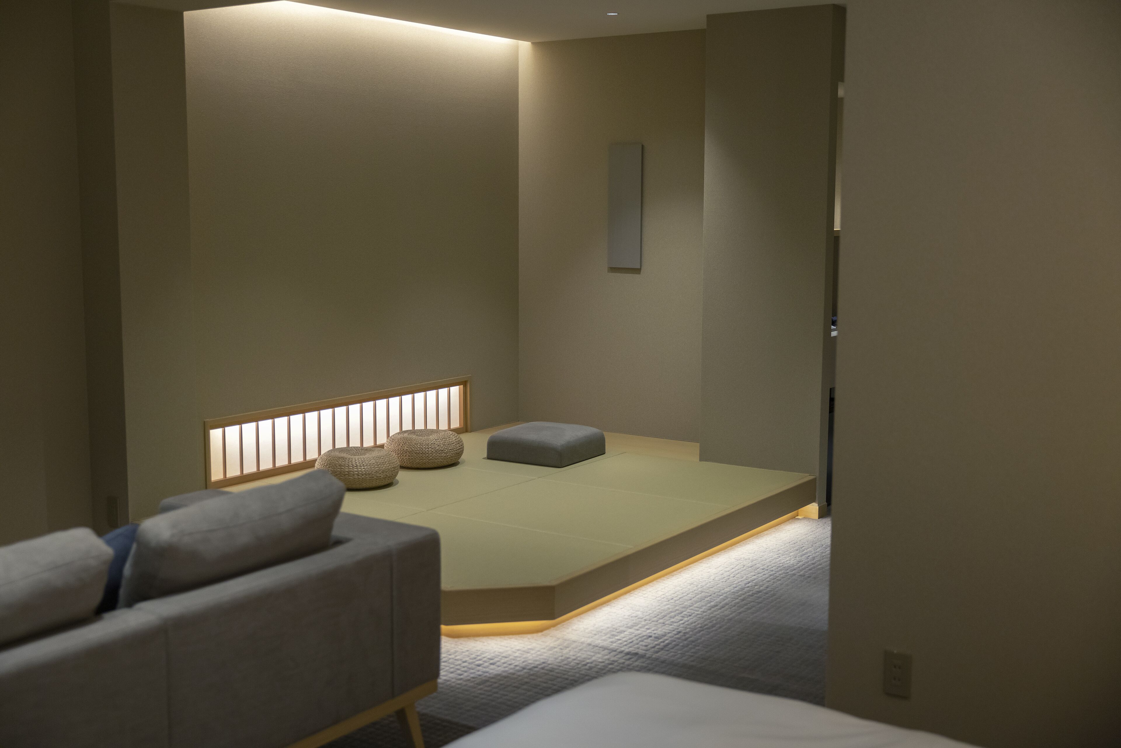 ジュニアスイートツイン 禁煙 | ミニバー (無料)、セーフティボックス (室内)、防音設備、WiFi (無料)