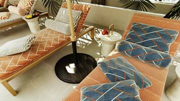 Outdoor pool, pool loungers