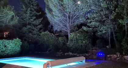 Villa comfortable - piscine privée chauffée