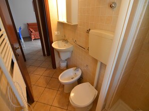 Douche, bidet