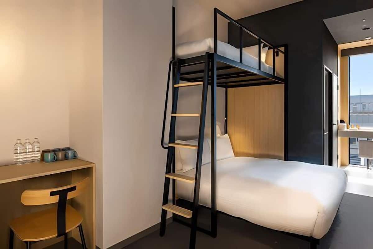Down duvets, in-room safe, free WiFi, bed sheets