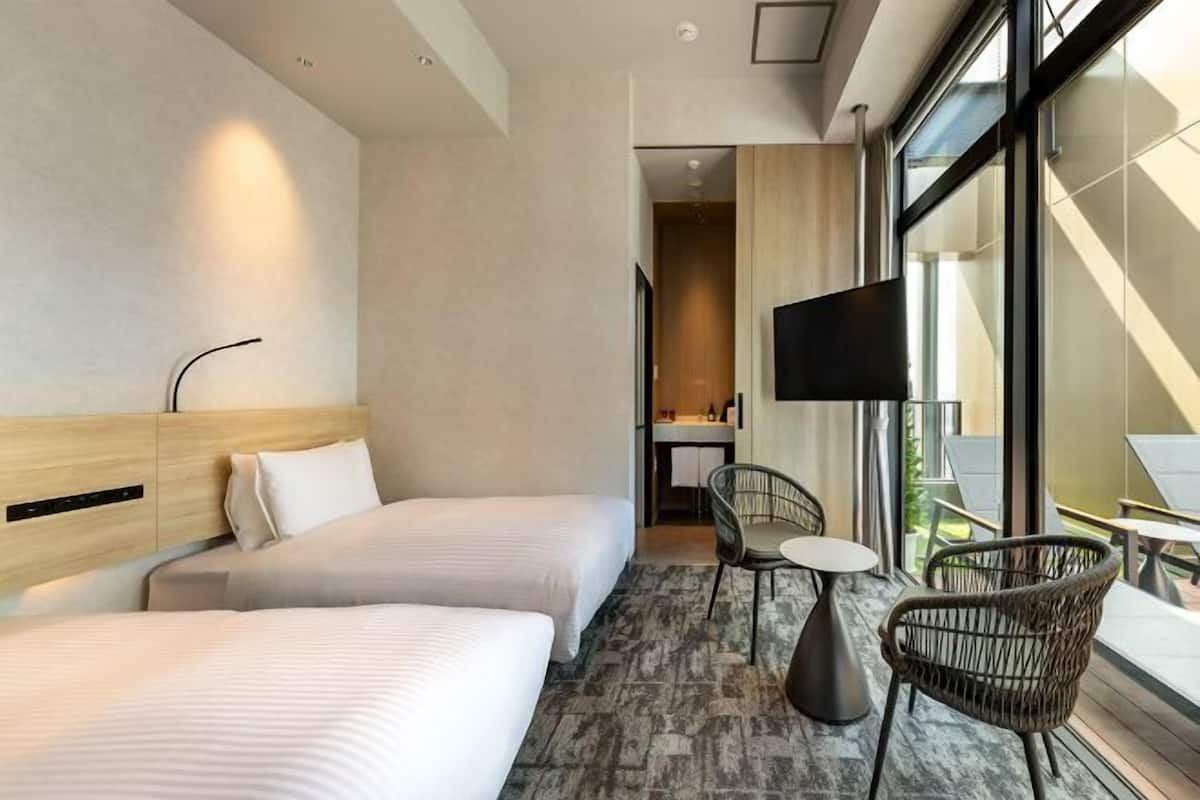 Down duvets, in-room safe, free WiFi, bed sheets