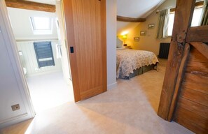 Cottage | 2 bilik tidur, seterika/papan seterika, Wi-fi percuma, cadar katil