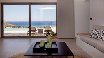 32-inch Smart TV with satellite channels, TV